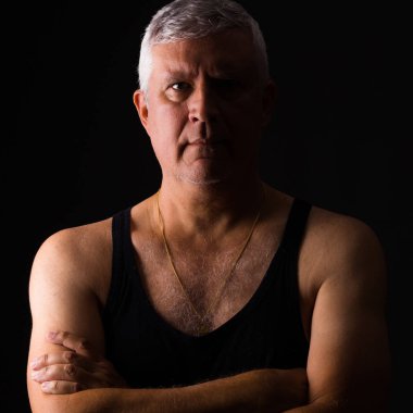 Yakışıklı erkek portresi