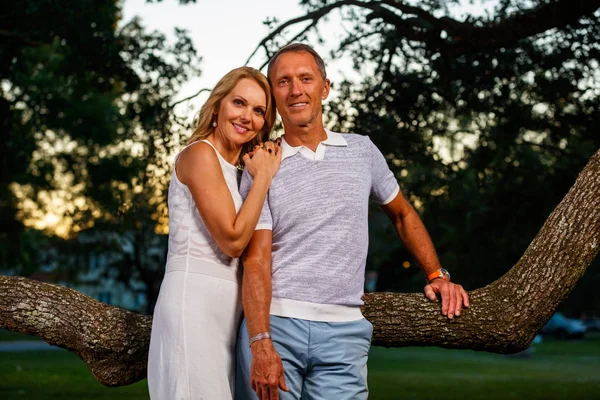 Kärleksfull make och hustru — Stockfoto