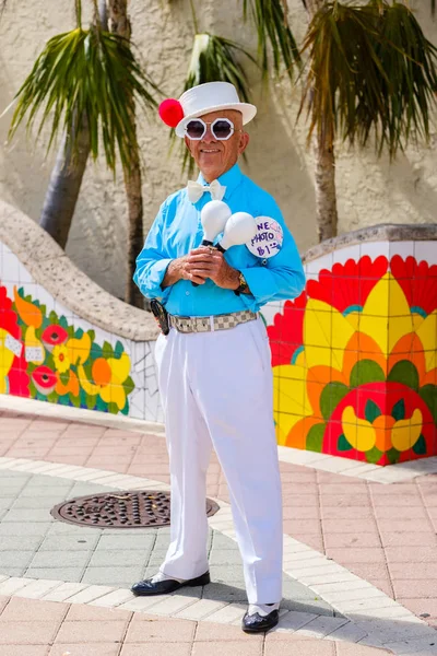 Lilla Havana Street Performer — Stockfoto
