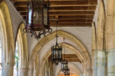 Görünümünü yakın güzel vintage mimari ve West Palm Beach bölgesinde alışveriş popüler ve lüks Worth Avenue boyunca aydınlatma.