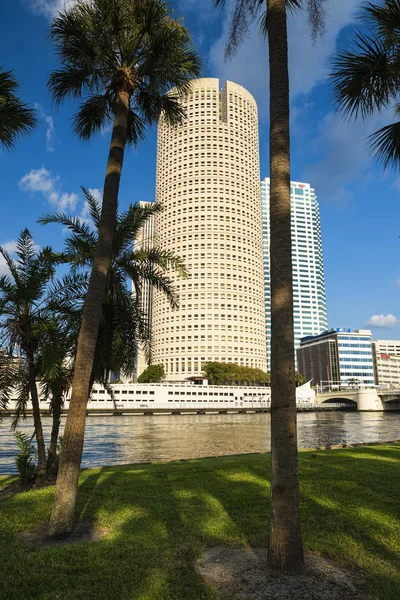 Paysage urbain du centre-ville de Tampa — Photo