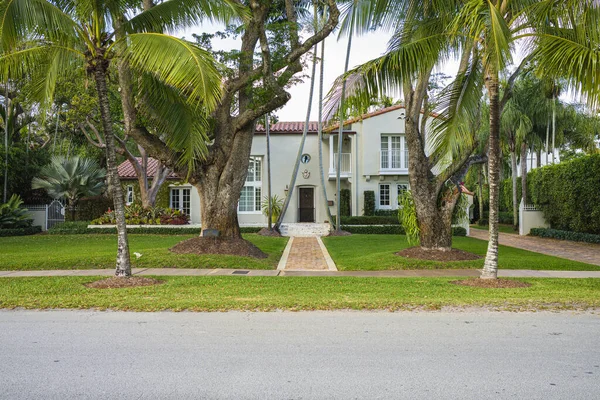 Coral Gables Φλόριντα Ηπα Μαρτίου 2020 Κλασική Μεσογειακή Αρχιτεκτονική Σπίτι — Φωτογραφία Αρχείου