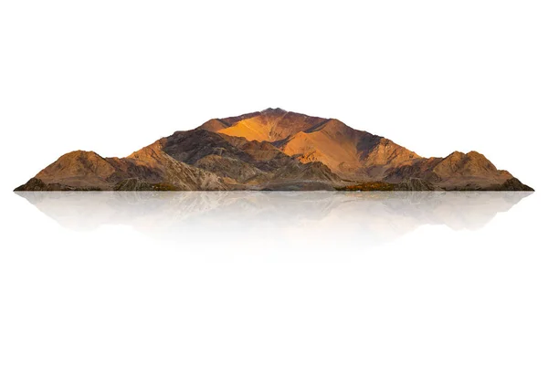 Montagne Isolée Sur Fond Blanc — Photo