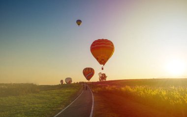 Sıcak Hava Balonları. Sıcak hava balonu festivali