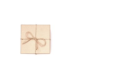 düz konum el sanatları kutusu beyaz izole 