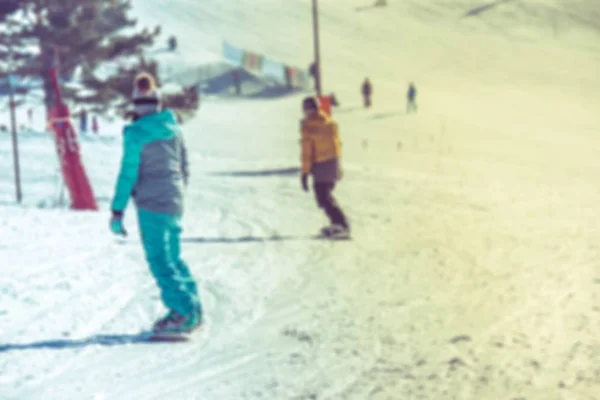Dwóch młodych snowboardzistów — Zdjęcie stockowe