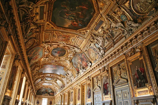 Techo de belleza en el Louvre — Foto de Stock