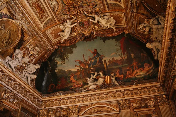 Techo de belleza en el Louvre — Foto de Stock