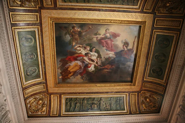 Techo de belleza en el Louvre — Foto de Stock