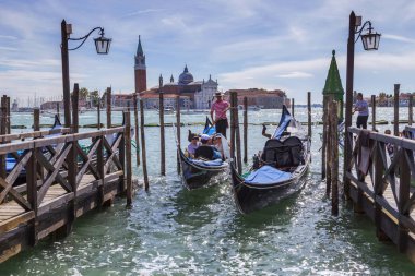 Venedik lagün, gondol ve gondollarının