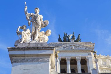 Vatanın sunak üzerinde anıtlar