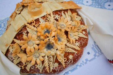 Güzel bir somun ekmek.