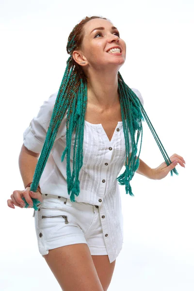 Menina Europeia Bonita Com Dreadlocks — Fotografia de Stock