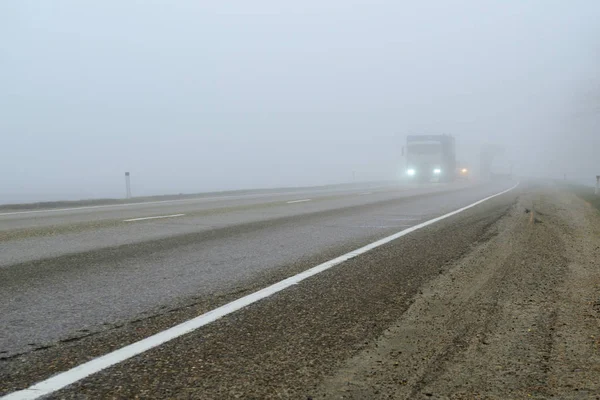 Nebbia stradale — Foto Stock