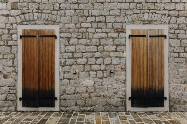 Eski antik pencere arka plan