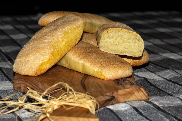 Pane Dorato Forno Tagliere Legno — Foto Stock