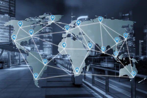 Mapa pino de rede plana acima mapa do mundo com conexão de rede par — Fotografia de Stock