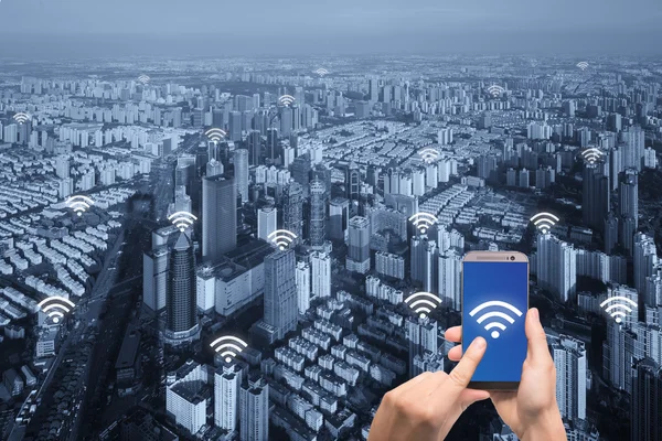 Ícone Wifi e cidade de Paris com conceito de conexão de rede, Shangh — Fotografia de Stock