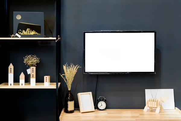 Moderna trä hylla med platt-Tv i vardagsrummet hemma. Levande ro — Stockfoto