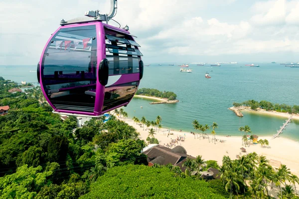 Singapore-kabelbaan in Sentosa eiland met luchtfoto van Sentos — Stockfoto