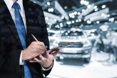 Ticaret rezervasyon ile holding saleman eller çift pozlama görüntü