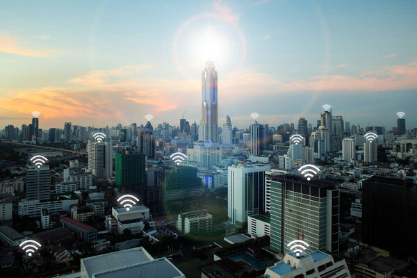 Значок Wifi и город Бангкок с концепцией сетевого подключения, Bang
