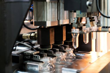 Otomatik Pet / plastik şişe darbe kalıplama makinesi f içinde çalışma