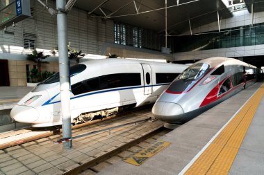 Pekin Güney Tren İstasyonu Beijin, İBB yüksek hızlı trenleri