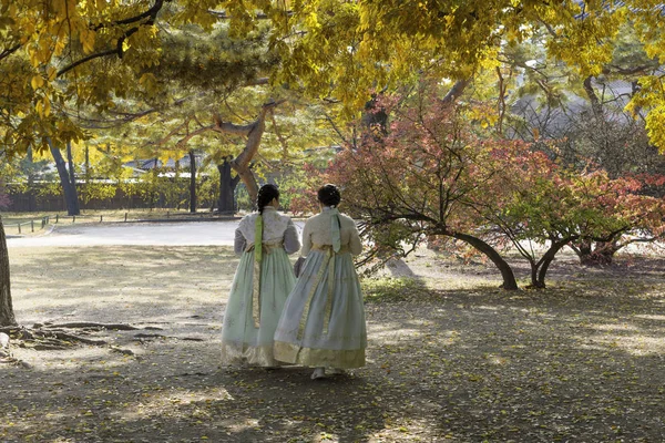 Coreana, palácio, seul, gyeongbokgung, hanbok, coreanas, bonita , — Fotografia de Stock