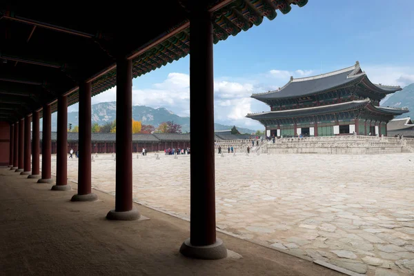 Palácio Gyeongbokgung em Seoul City, Coreia do Sul . — Fotografia de Stock