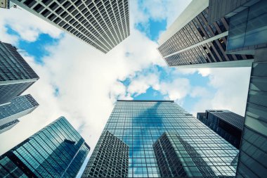 Aşağıdan Hong k'dan fazla Bina Modern Hong Kong office gökdelen