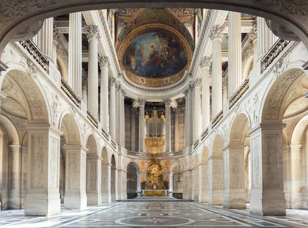 Versailles, France - May 7,2016 : Great Hall Ballroom in Versail — Stock Photo, Image
