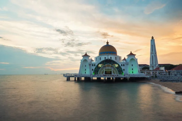 Malacca straits mosque (Selat Melaka Mosque) is a Mosque located — Stock Photo, Image