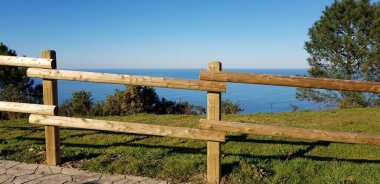 İspanya 'nın Bask Bölgesi kıyılarının manzarası