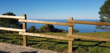 İspanya 'nın Bask Bölgesi kıyılarının manzarası