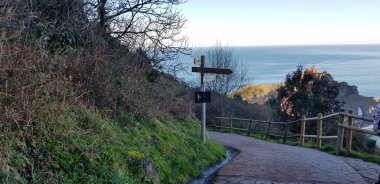 Gaztelugatxe, Biscay Körfezi kıyısında bir ada, Bermeo, Bask Ülkesi, Kuzey İspanya.