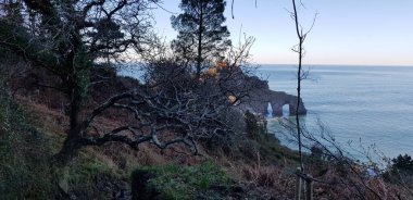 İspanya 'nın Bask Bölgesi kıyılarının manzarası