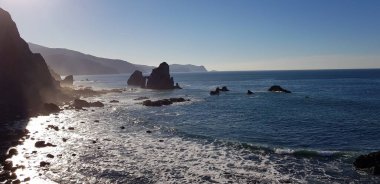 İspanya 'nın Bask Bölgesi kıyılarının manzarası