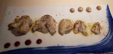 Farklı soslu ızgara hake cocochas.