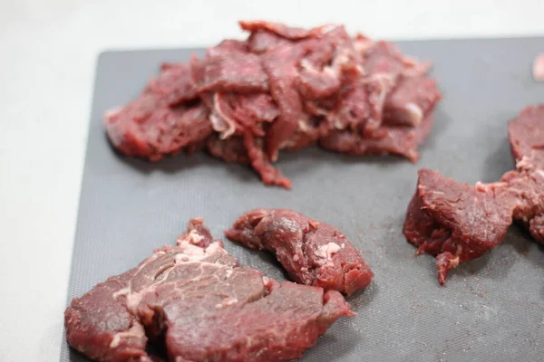 쇠고기 빻는다 — 스톡 사진