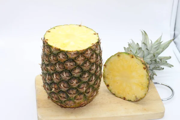 Pineapple Cut Wooden Board — Stock Photo, Image