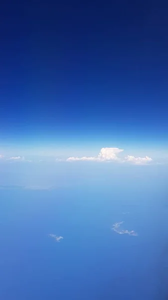 ビルバオ発イスタンブール行きの飛行機から撮影された空中風景 — ストック写真