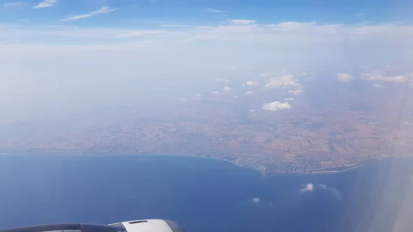 ビルバオ発イスタンブール行きの飛行機から撮影された空中風景 — ストック写真