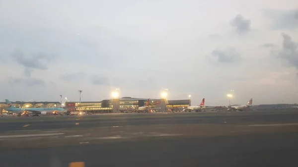 Estambul Turquía Junio 2019 Aeropuerto Estambul Atardecer —  Fotos de Stock