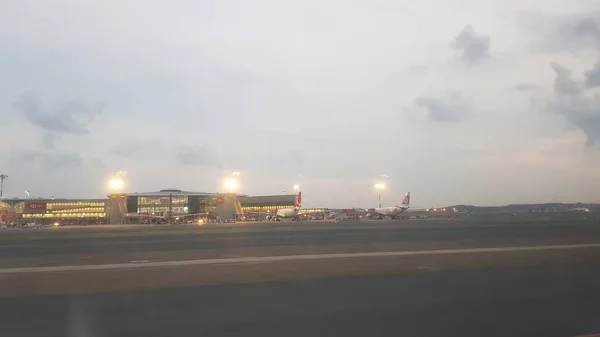Istanbul Turkije Juni 2019 Luchthaven Istanbul Schemering — Stockfoto