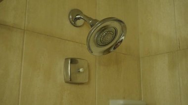 Modern bir otelin içinde.