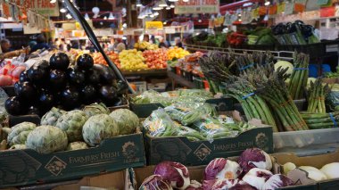 Portekiz 'deki La Boqueria pazarında sebzeler