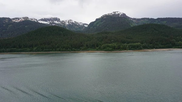 Paesaggio Montano Con Cime Innevate Alaska Stati Uniti — Foto Stock