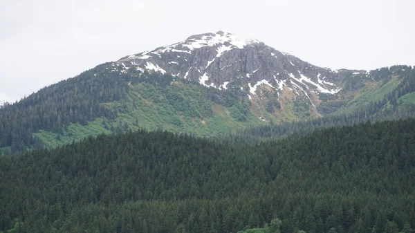 Paisaje Montañas Con Picos Nevados Alaska Estados Unidos —  Fotos de Stock