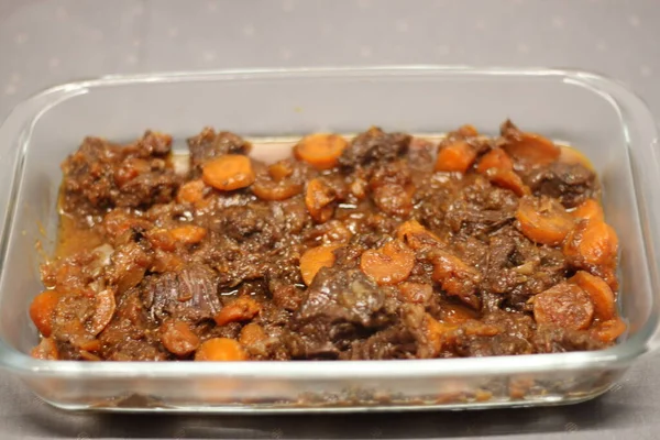 Beef Cheeks Carrot Red Wine Tray — Stock Photo, Image